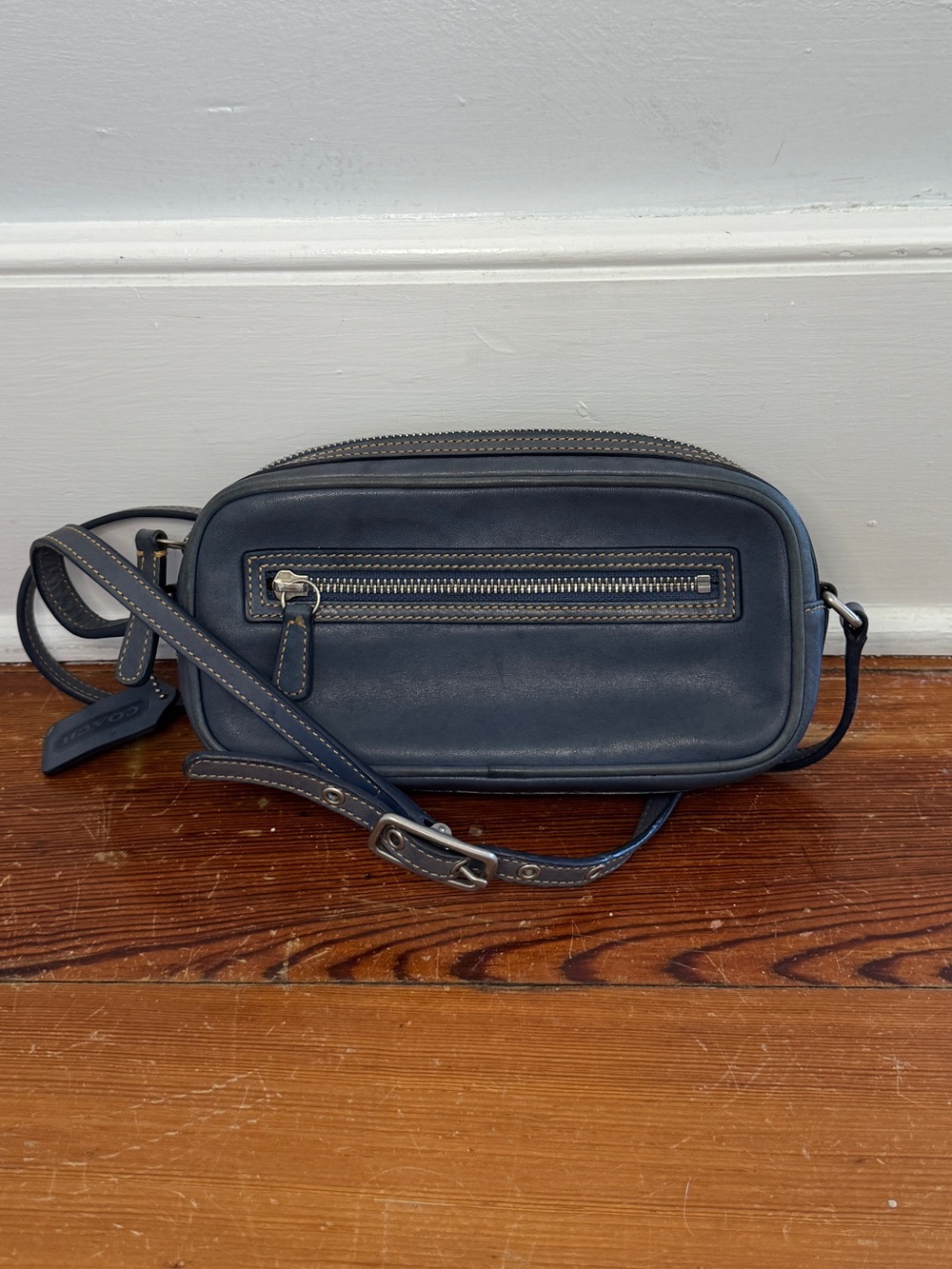 Coach Denim Blue Leather Crossbody Camera Bag Y2K Vintage # A33 - 9582